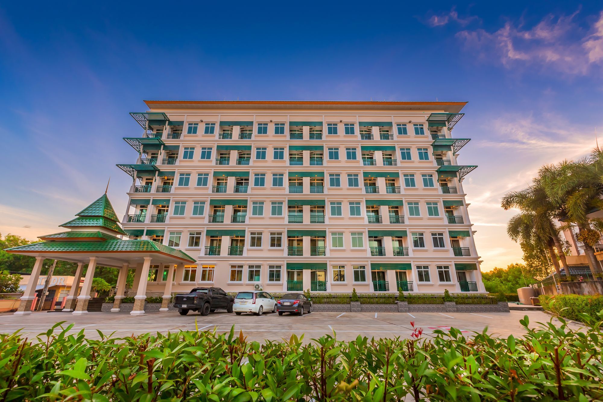 Evergreen Suite Hotel Surat Thani Ngoại thất bức ảnh